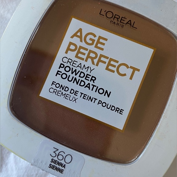 L’ORÉAL New Age Perfect Cream Powder Foundation Single Packages-Dark Complexion - Picture 3 of 8